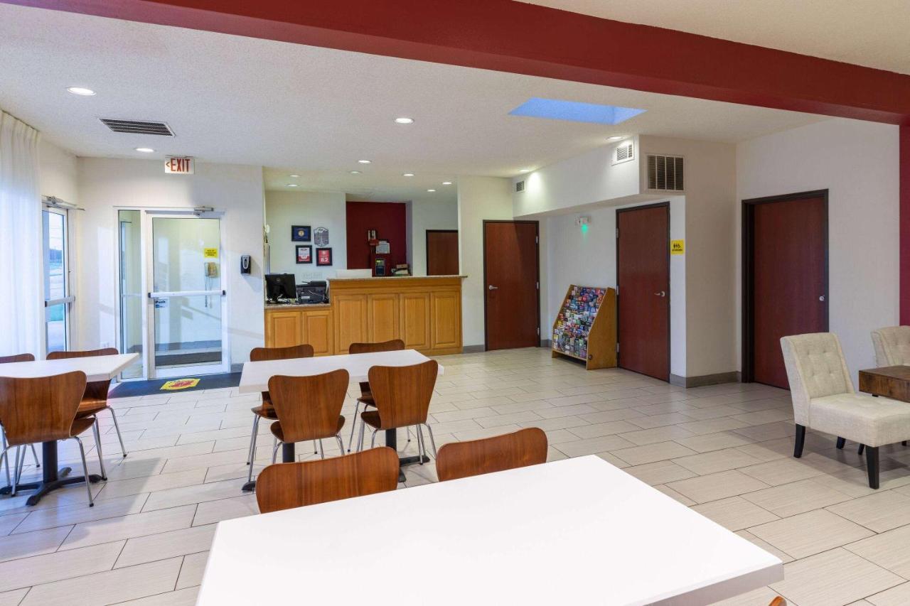 Super 8 By Wyndham Garland Rowlett East Dallas Area Exterior photo