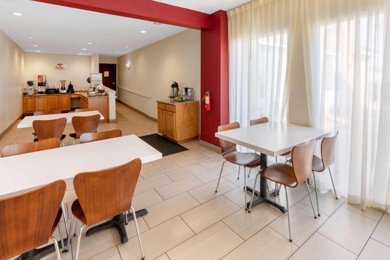 Super 8 By Wyndham Garland Rowlett East Dallas Area Exterior photo